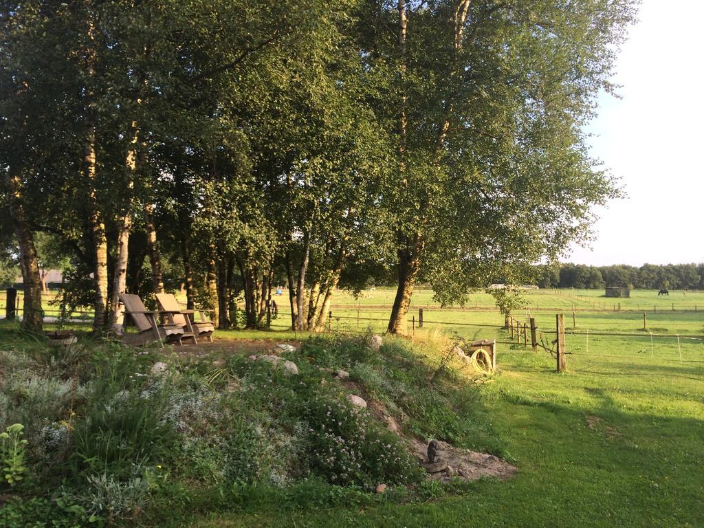 Bed and Breakfast Slaopen En Stoet Anderen Номер фото